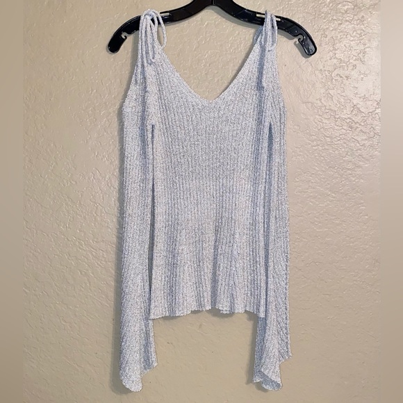 New metallic knitted cold shoulder sweater - Picture 5 of 9